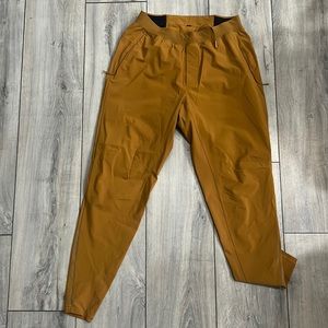 Lululemon Surge Hybrid Pant